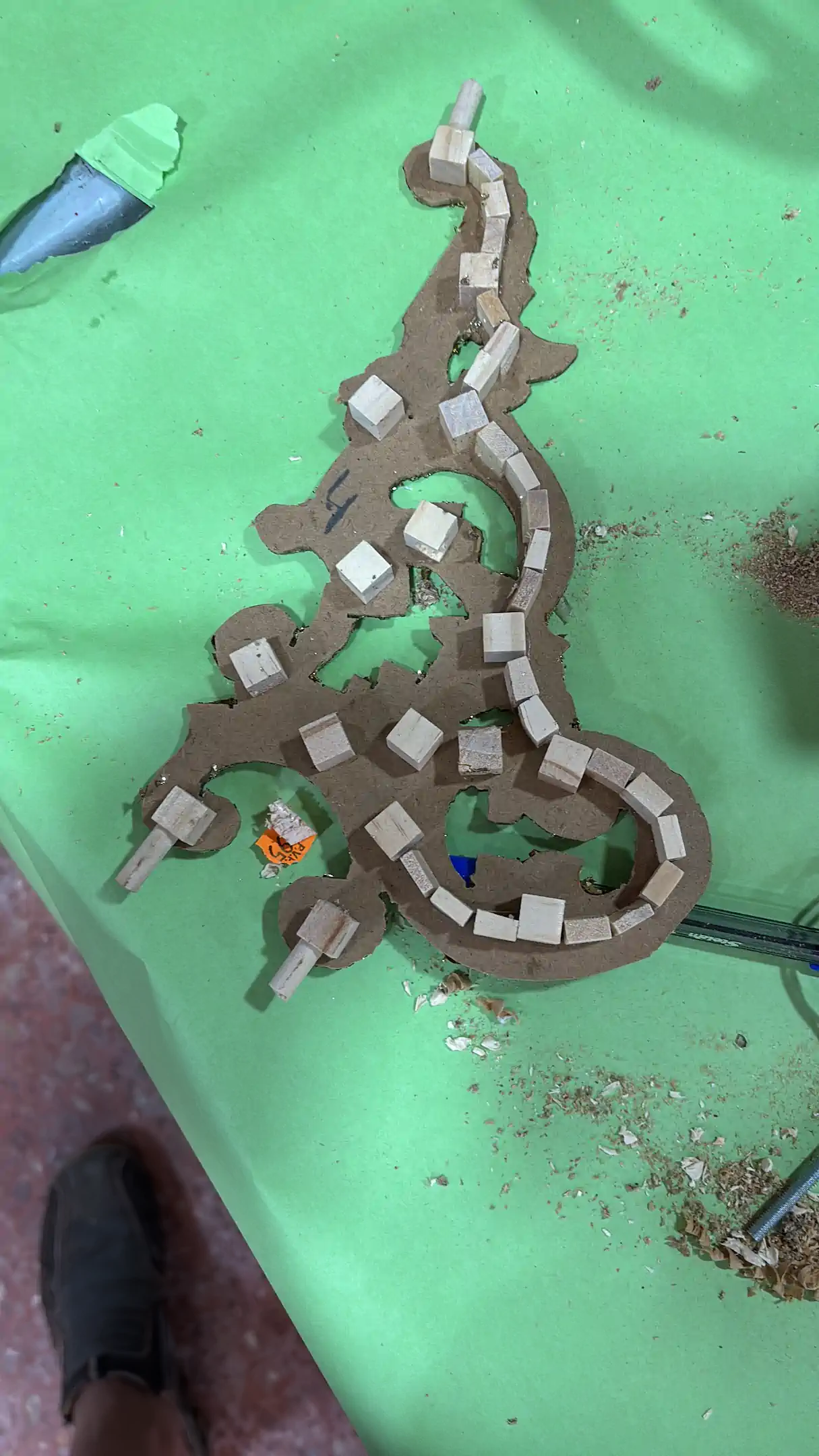 20250903_gaiata_mano_construccion_90BFFCC3-6EB1-4B70-A3EC-030CFE83AF72