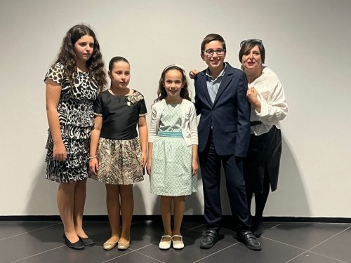 20251206_pres_g06_PHOTO-2025-12-06-21-46-31