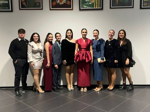 20251206_pres_g06_PHOTO-2025-12-06-21-46-36